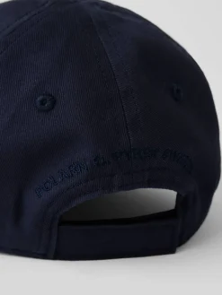 Capser broderi