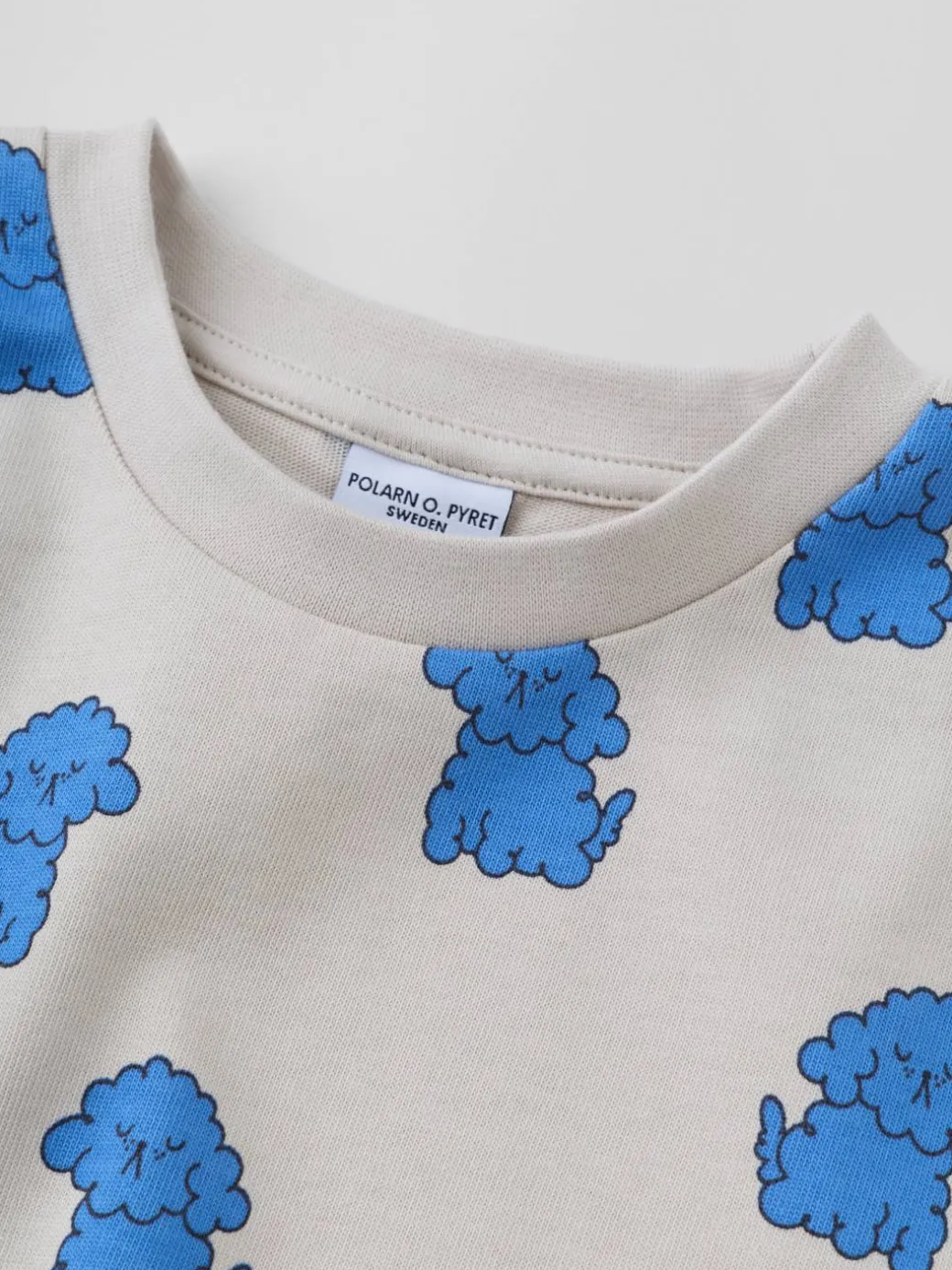 Langermet T-shirt hunder