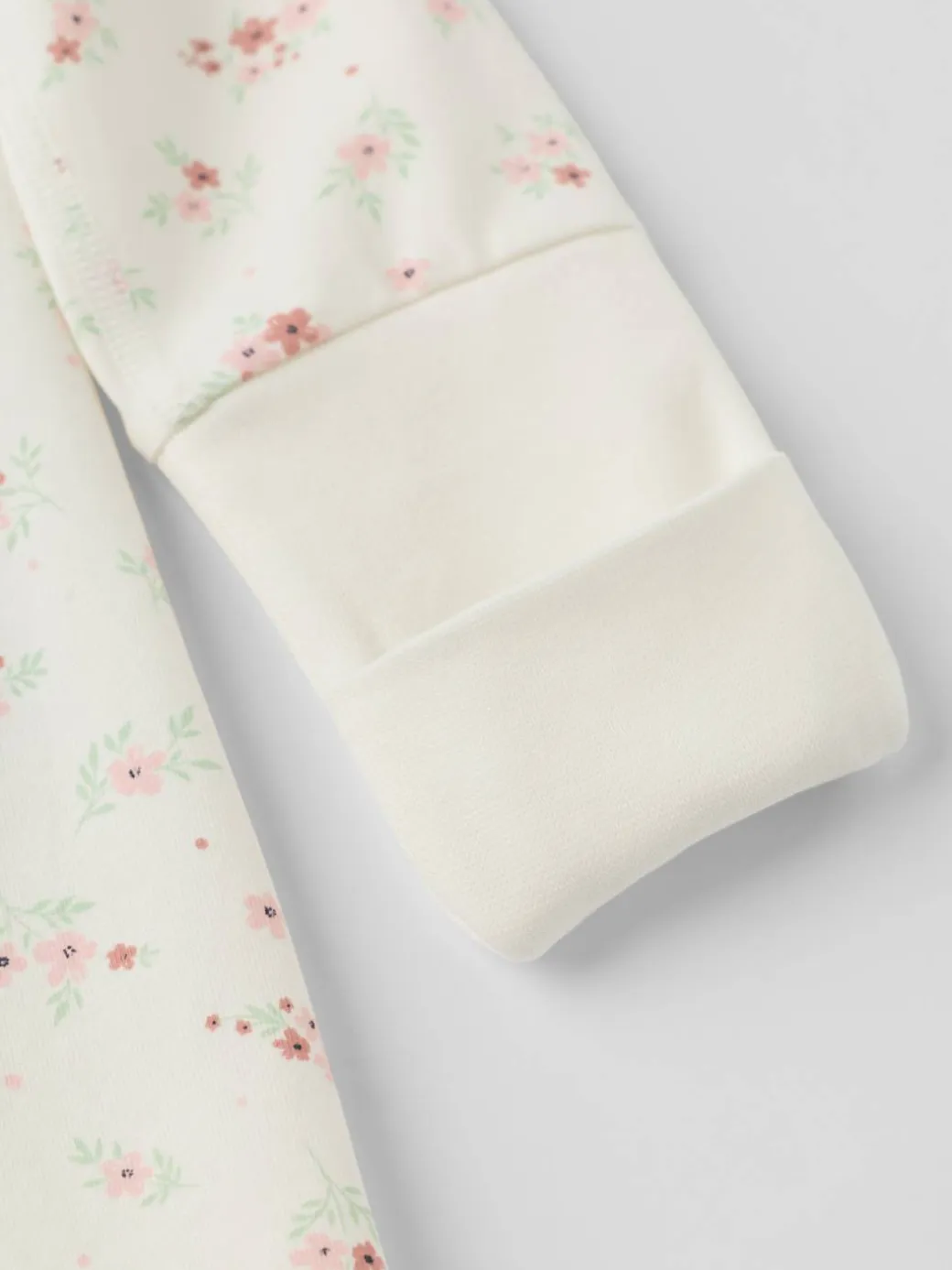 Omslagsdress blomster