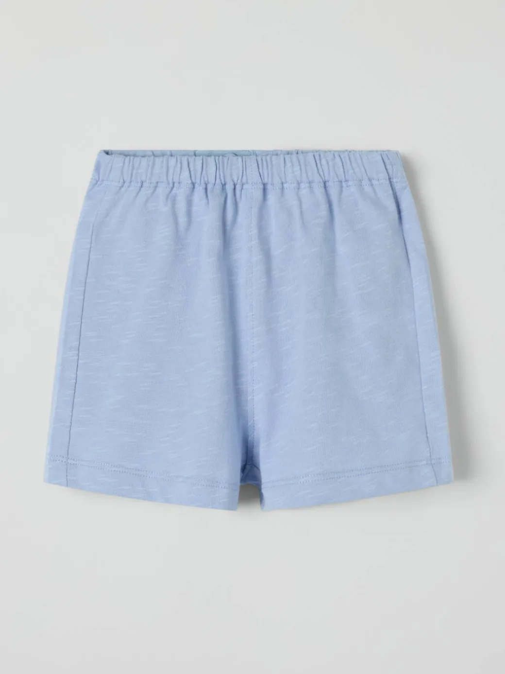 Sett skjorte og shorts